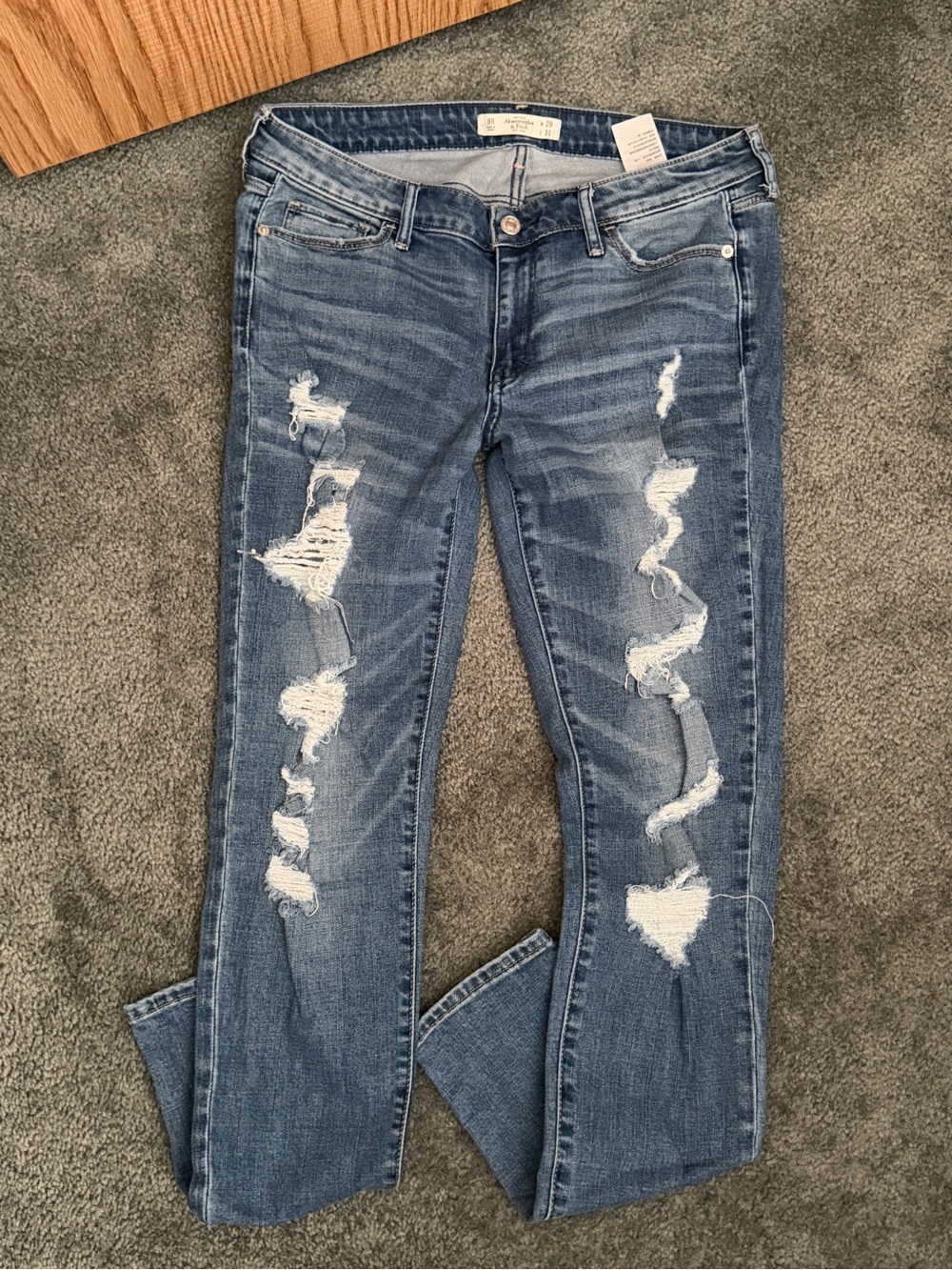 Abercrombie & Fitch Ripped Skinny Jeans - Blue
